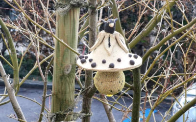 Kindertöpfern – Futterstelle für unsere Gartenvögel